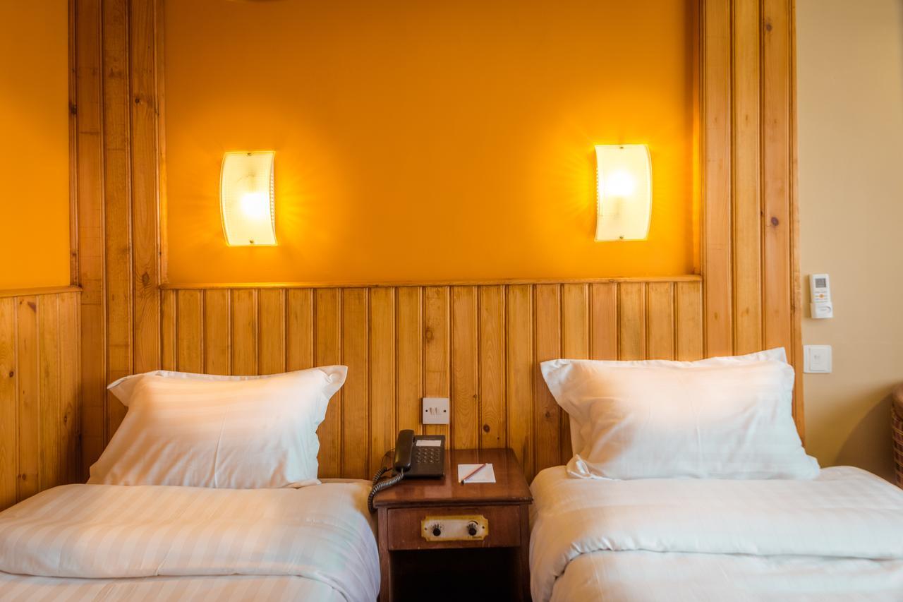 Little Nepal Inn Катманду Экстерьер фото