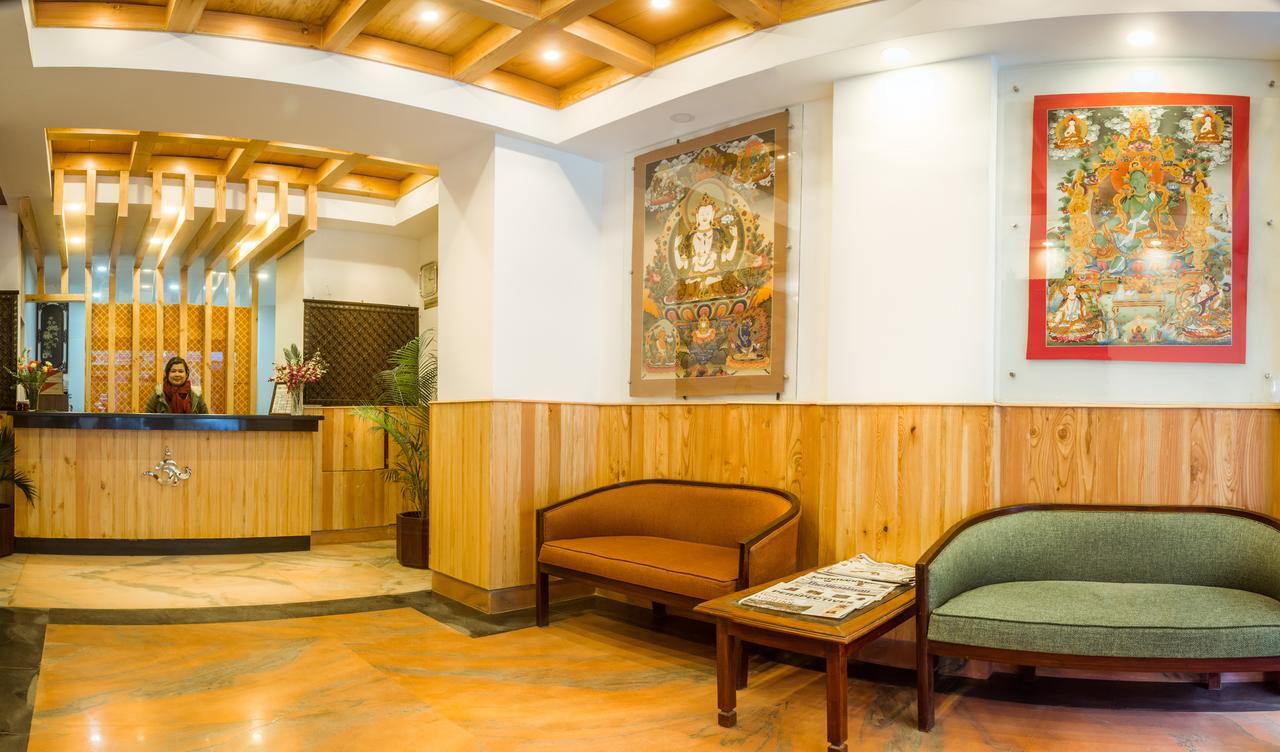 Little Nepal Inn Катманду Экстерьер фото
